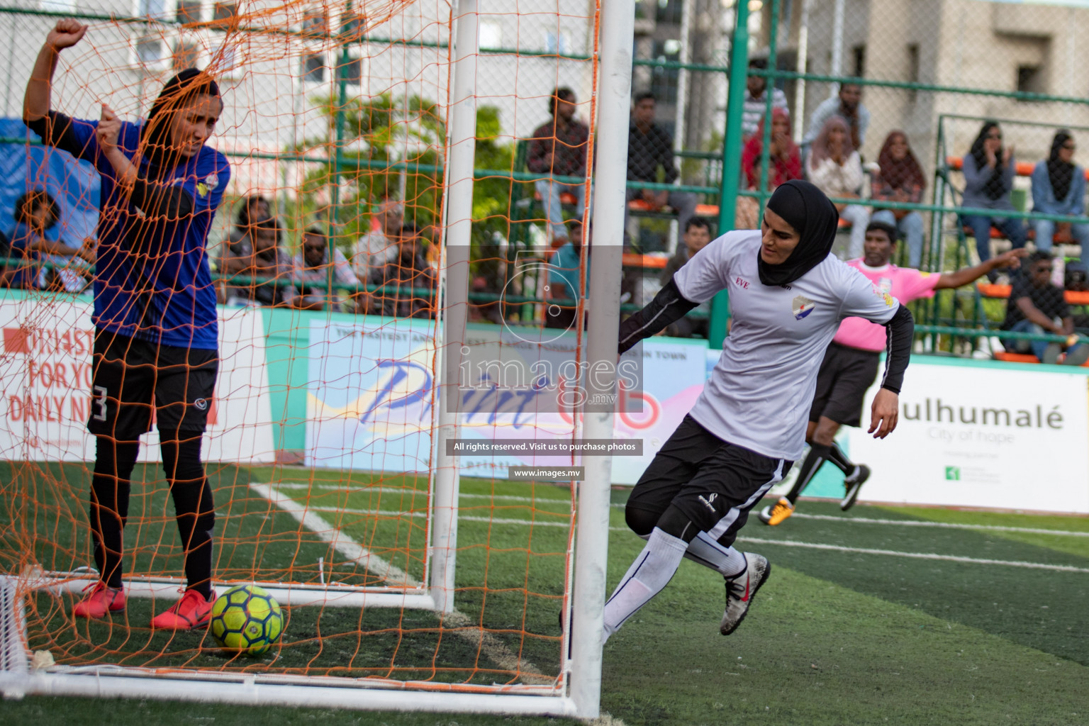 Maldives Ports Limited vs Dhivehi Sifainge Club in the semi finals of 18/30 Women's Futsal Fiesta 2019 on 27th April 2019, held in Hulhumale Photos: Hassan Simah / images.mv