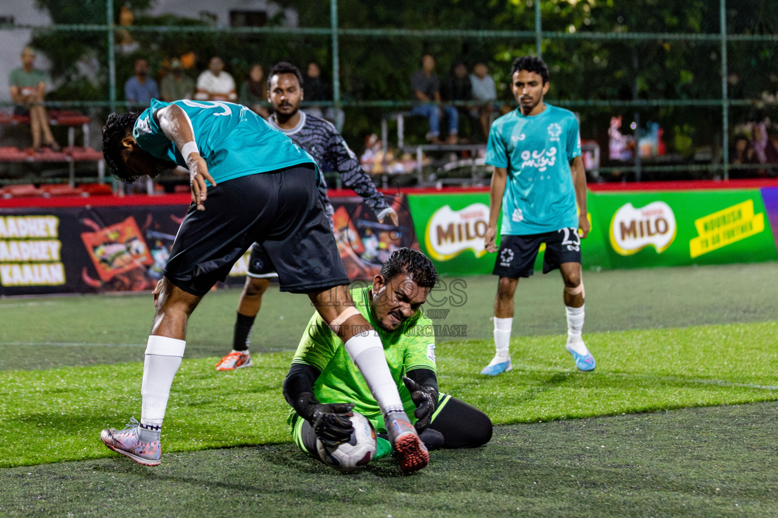 MIRA RC VS CLUB CVC in Club Maldives Classic 2024 held in Rehendi Futsal Ground, Hulhumale', Maldives on Sunday, 8th September 2024. 
Photos: Hassan Simah / images.mv