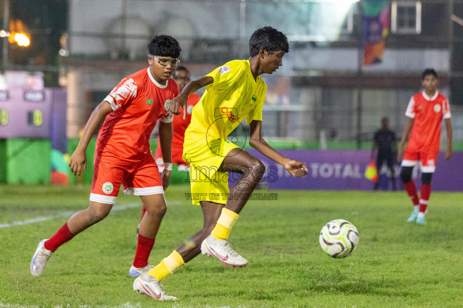 Maziya vs Hurriya (U14) in Day 4 of Dhivehi Youth League 2024 held at Henveiru Stadium on Thursday, 28th November 2024. Photos: Shuu Abdul Sattar/ Images.mv