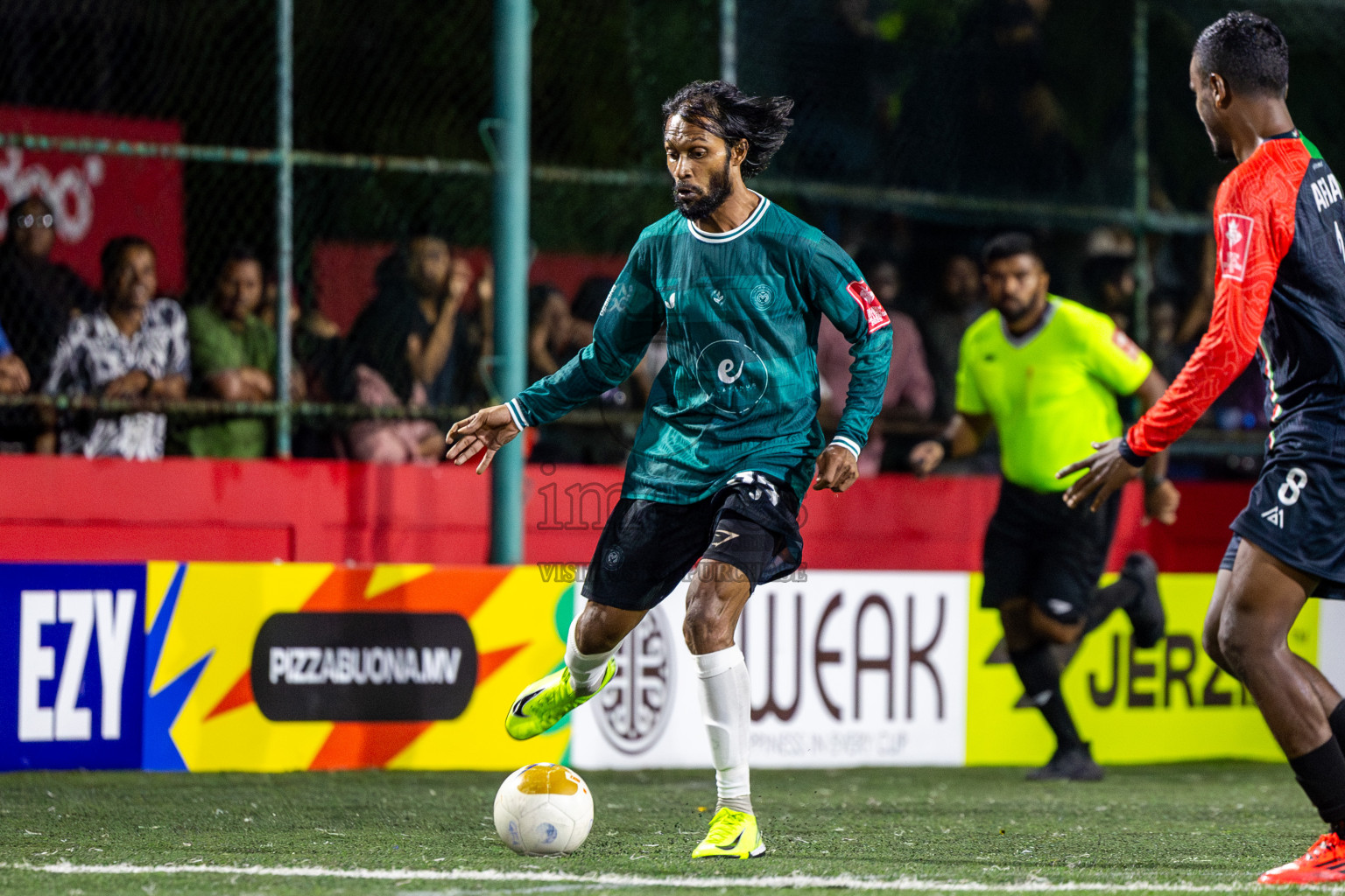 L Isdhoo VS L Maabaidhoo in Atoll Round Semi-Final on Day 22 of Golden Futsal Challenge 2025 was held on Sunday , 26th January 2025, in Hulhumale', Maldives. Photos: Nausham Waheed / images.mv