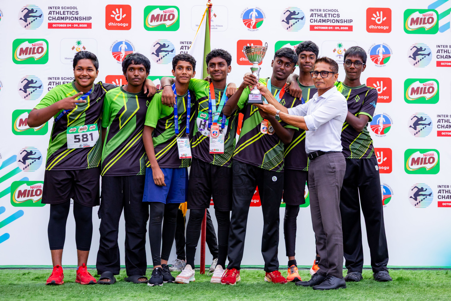Day 6 of Inter-school Athletics Championship 2025 held in Ekuveni Synthetic Track, Male', Maldives on Sunday, 12th October 2025. Photos by: Nausham Waheed / Images.mv