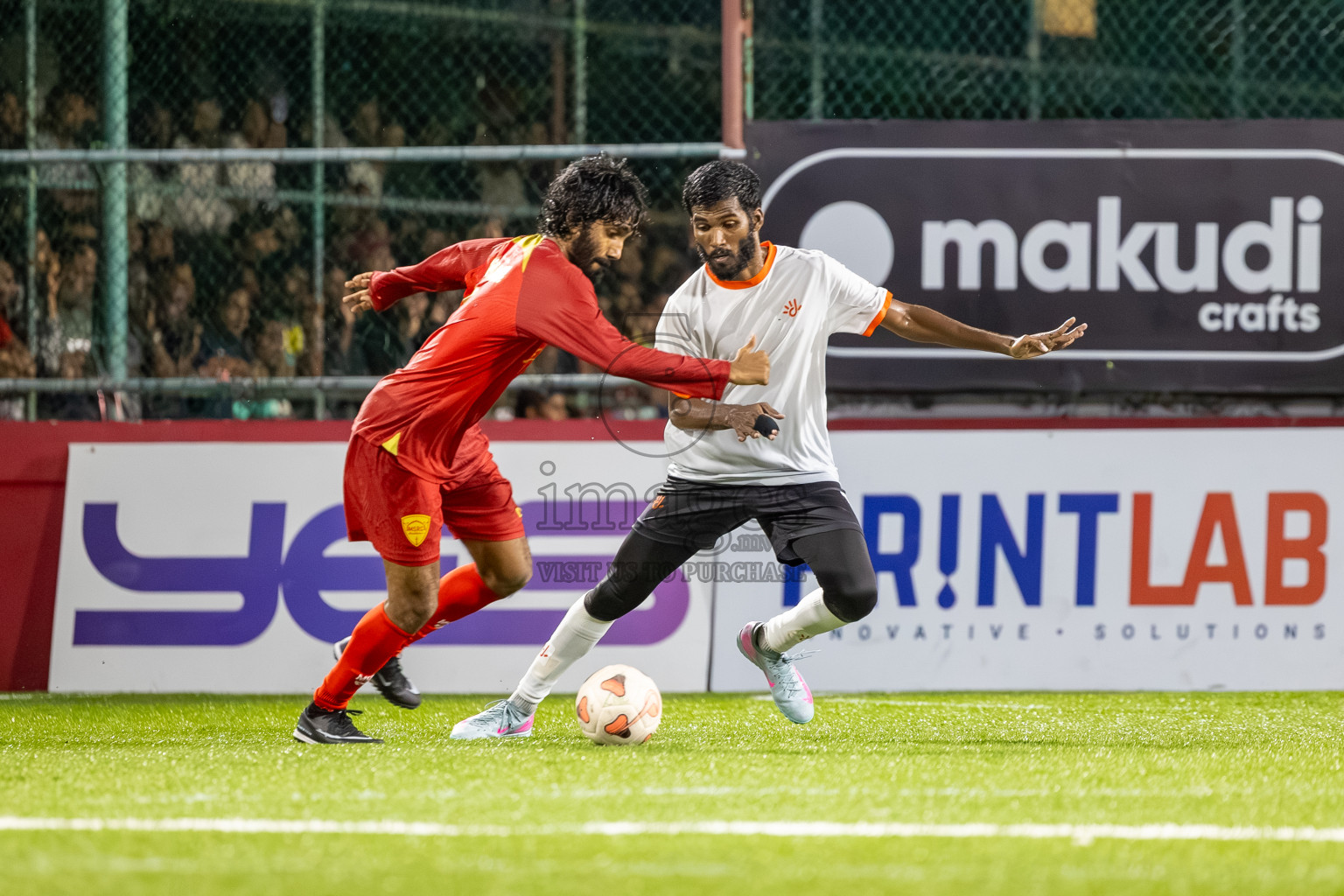 Maldivian RC vs Dhiraagu in Day 13 of Club Maldives Cup 2025 was held in Rehendhi Futsal Ground, Hulhumale', Maldives on Monday, 13th October 2025. 
Photos: Mohamed Mahfooz Moosa / images.mv