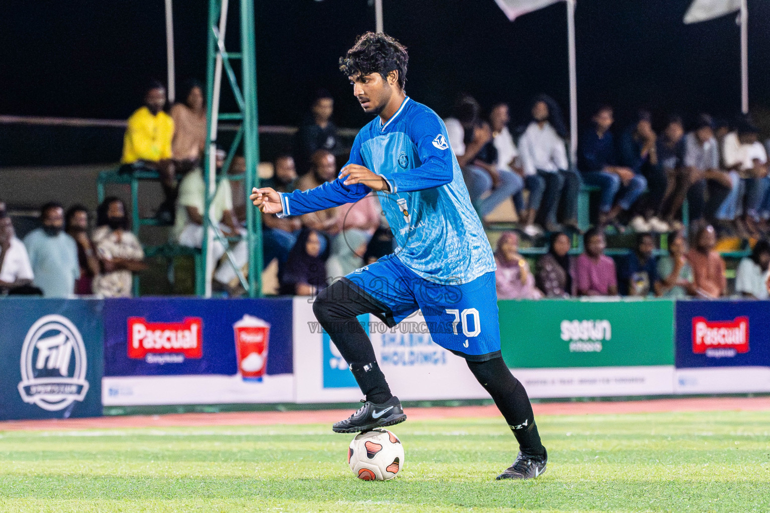 Goalhians VS Foemathi in Day 4 - Fonadhoo Youth Futsal Challenge 2025 held in Fonadhoo Futsal Stadium, L. Fonadhoo, Maldives on Wednesday, 29th October 2025 Photos: Arif Rasheed / images.mv