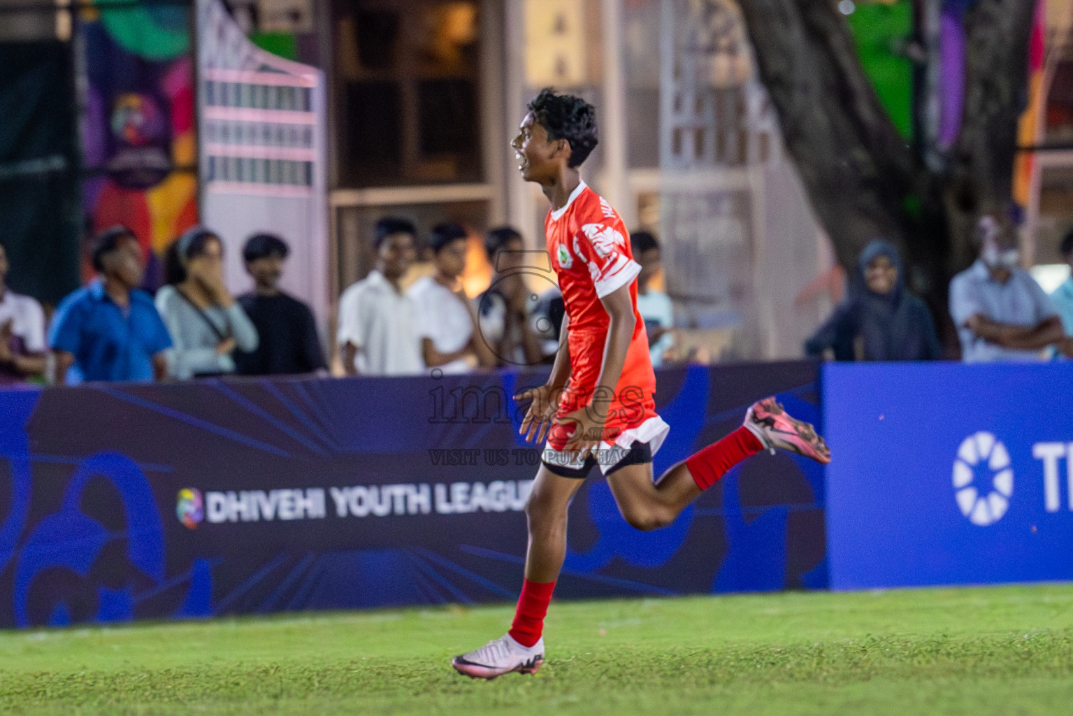 SUS vs Huriyya (U14) in Dhivehi Youth League 2024 - Day 2. Matches held at Henveiru Stadium on 22nd November 2024 , Friday. Photos: Shuu Abdul Sattar/ Images.mv