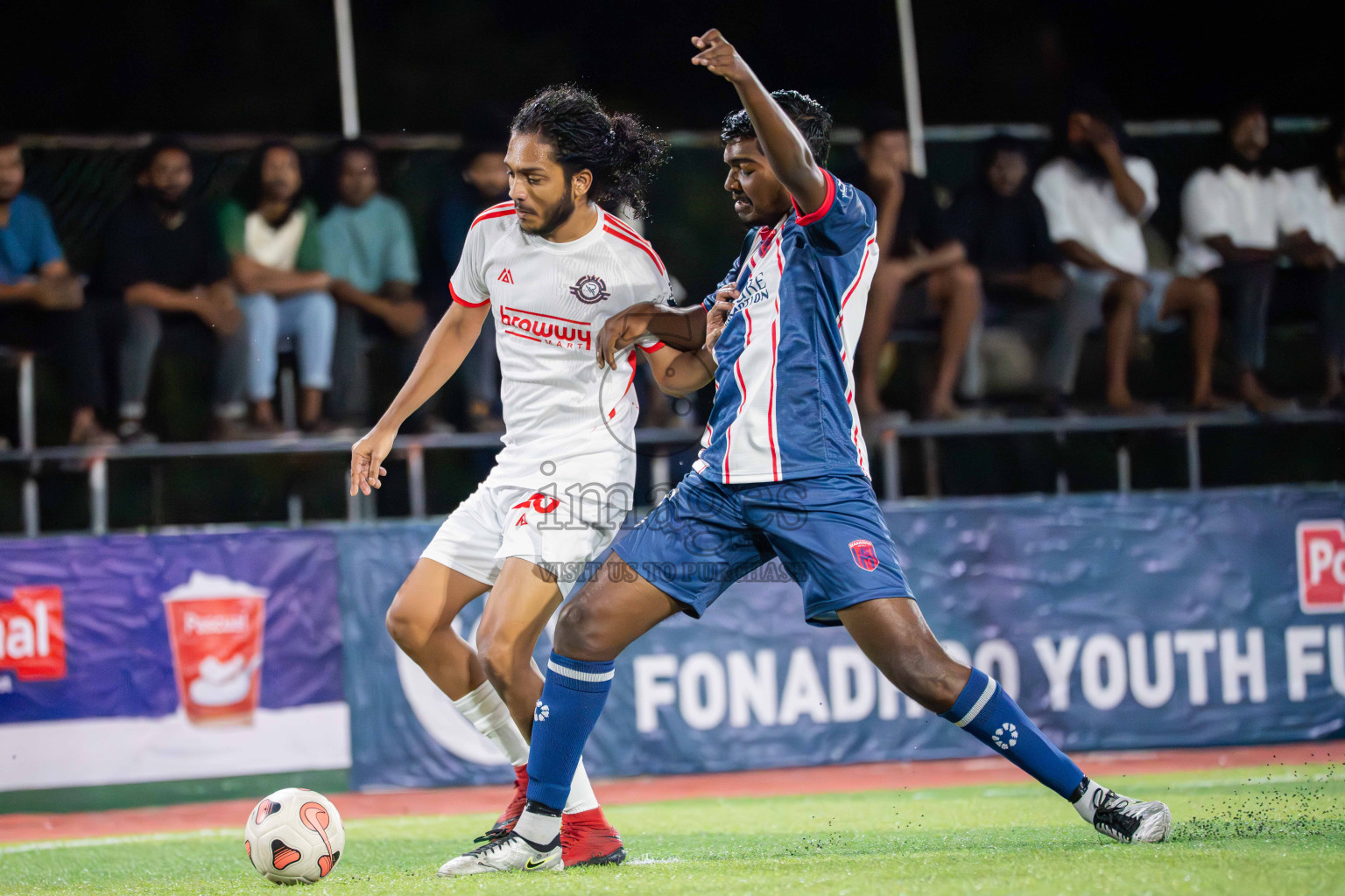 Maahinne UTD VS Outreef SC in Day 1 - Fonadhoo Youth Futsal Challenge 2025 was held in Fonadhoo Futsal Stadium, L. Fonadhoo, Maldives on Sunday, 26th October 2025 Photos: Arif Rasheed / images.mv