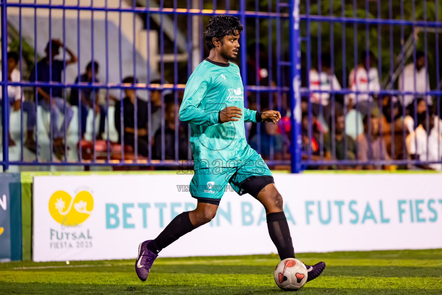 Dharavandhoo vs Thulhaadhoo in Day 3 of Better in Baa Futsal Fiesta 2025 Men's division held in B. Eydhafushi, Maldives on Friday, 7th November 2025. Photos: Nausham Waheed / images.mv