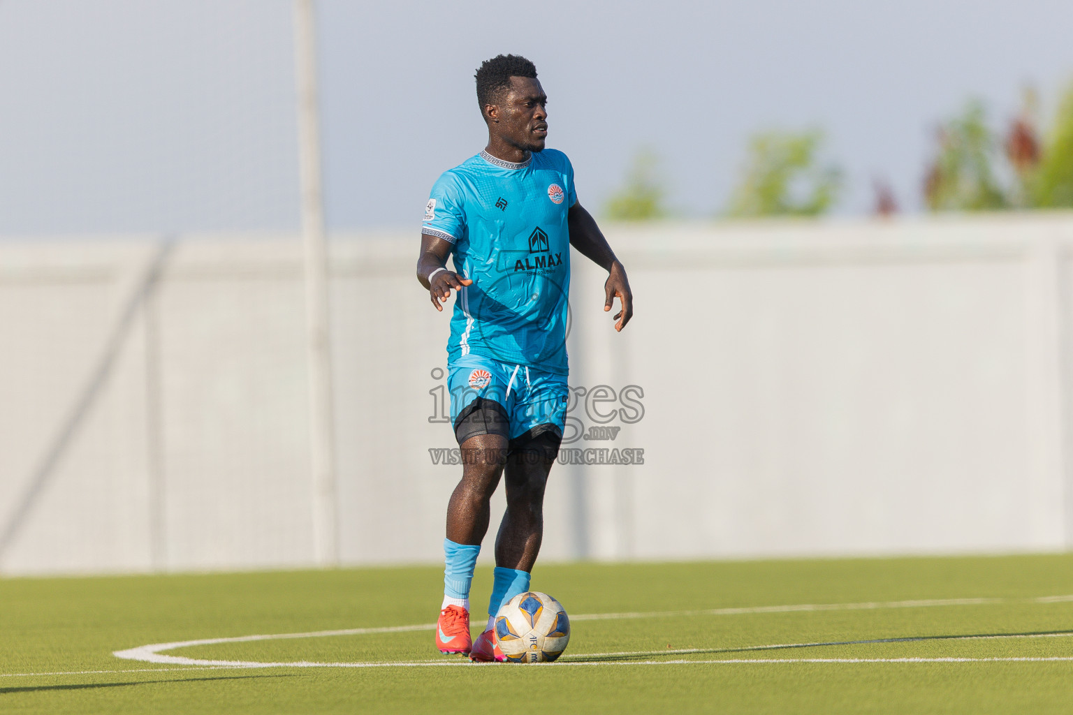 Irumathi FC VS Middle East in Day 5 of Eydhafushi Cup 2025 held in Eydhafushi Football Stadium at B. Eydhafushi, Maldives on Tuesday, 9th September 2025. Photos: Arif Rasheed / images.mv