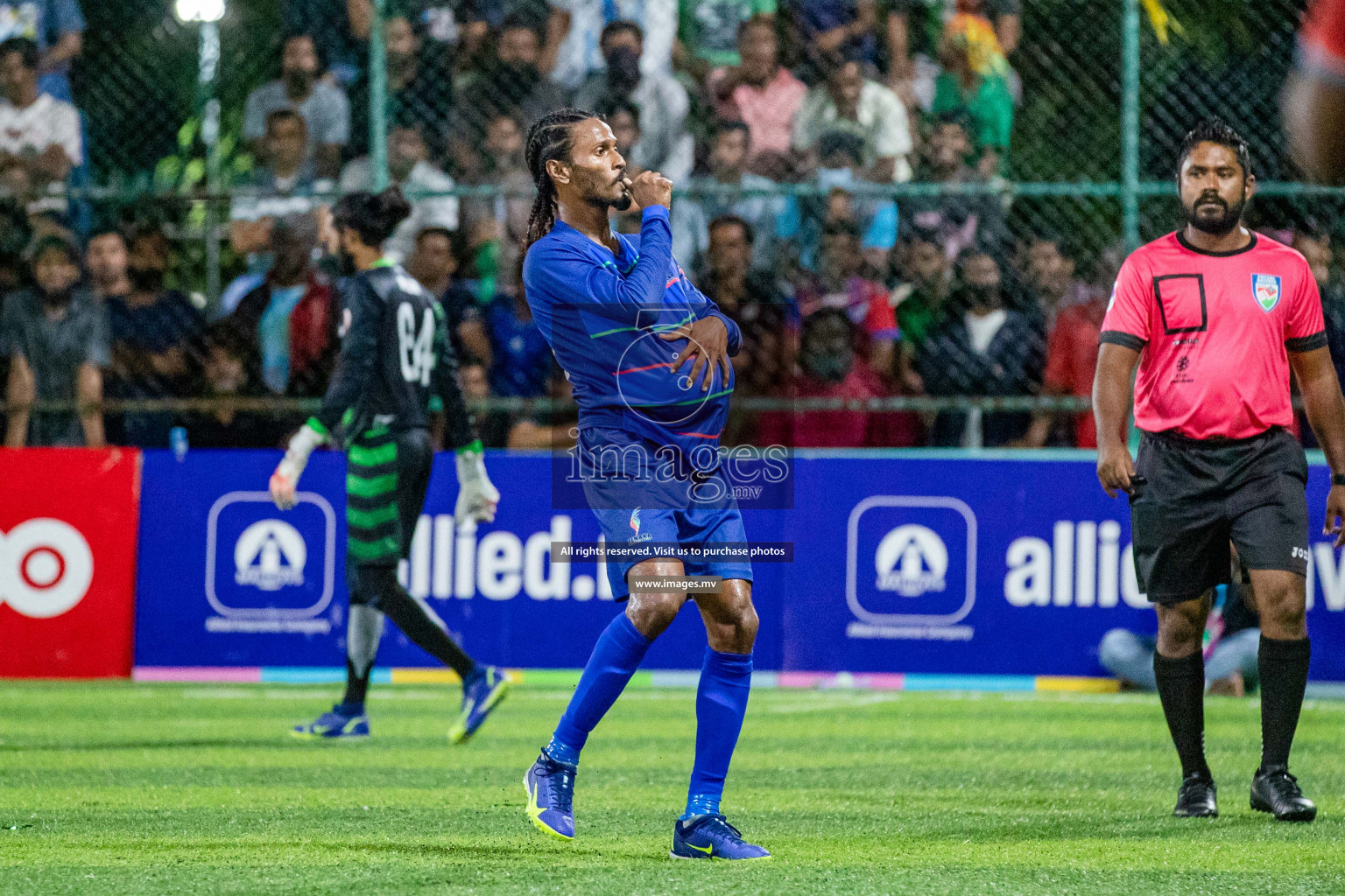 STO RC Vs Team Fenaka in the Quarter Finals of Club Maldives 2021 held in Hulhumale, Maldives on 13 December 2021. Photos: Shu Abdul Sattar / images.mv