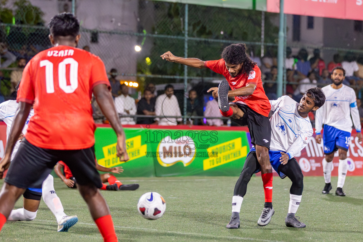 United BML vs Team MTCC in Club Maldives Cup 2024 held in Rehendi Futsal Ground, Hulhumale', Maldives on Saturday, 28th September 2024. 
Photos: Hassan Simah / images.mv