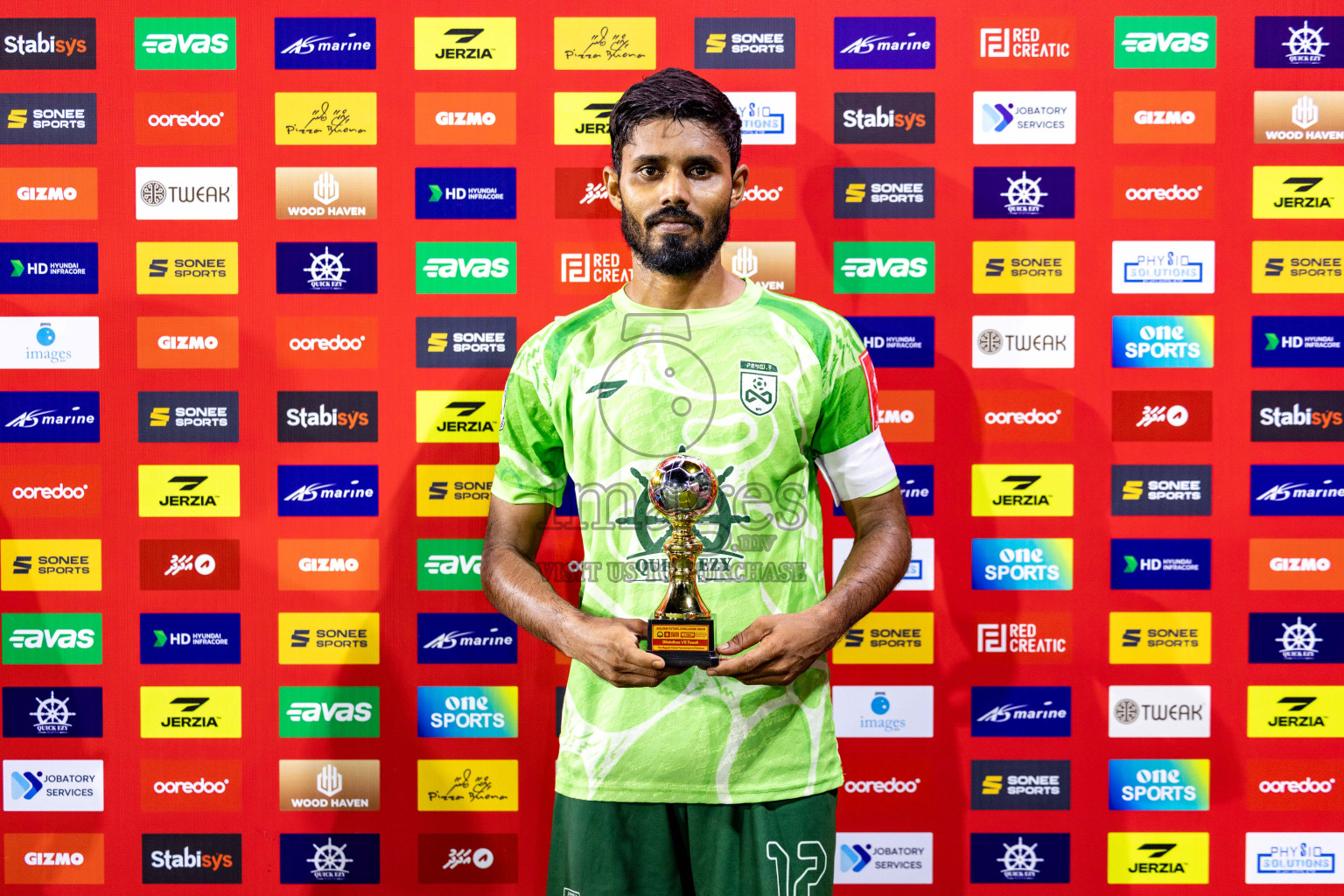 F Bilehdhoo VS F Feeali in Day 21 of Golden Futsal Challenge 2025 was held on Saturday, 25 January 2025, in Hulhumale', Maldives. 
Photos: Hassan Simah / images.mv