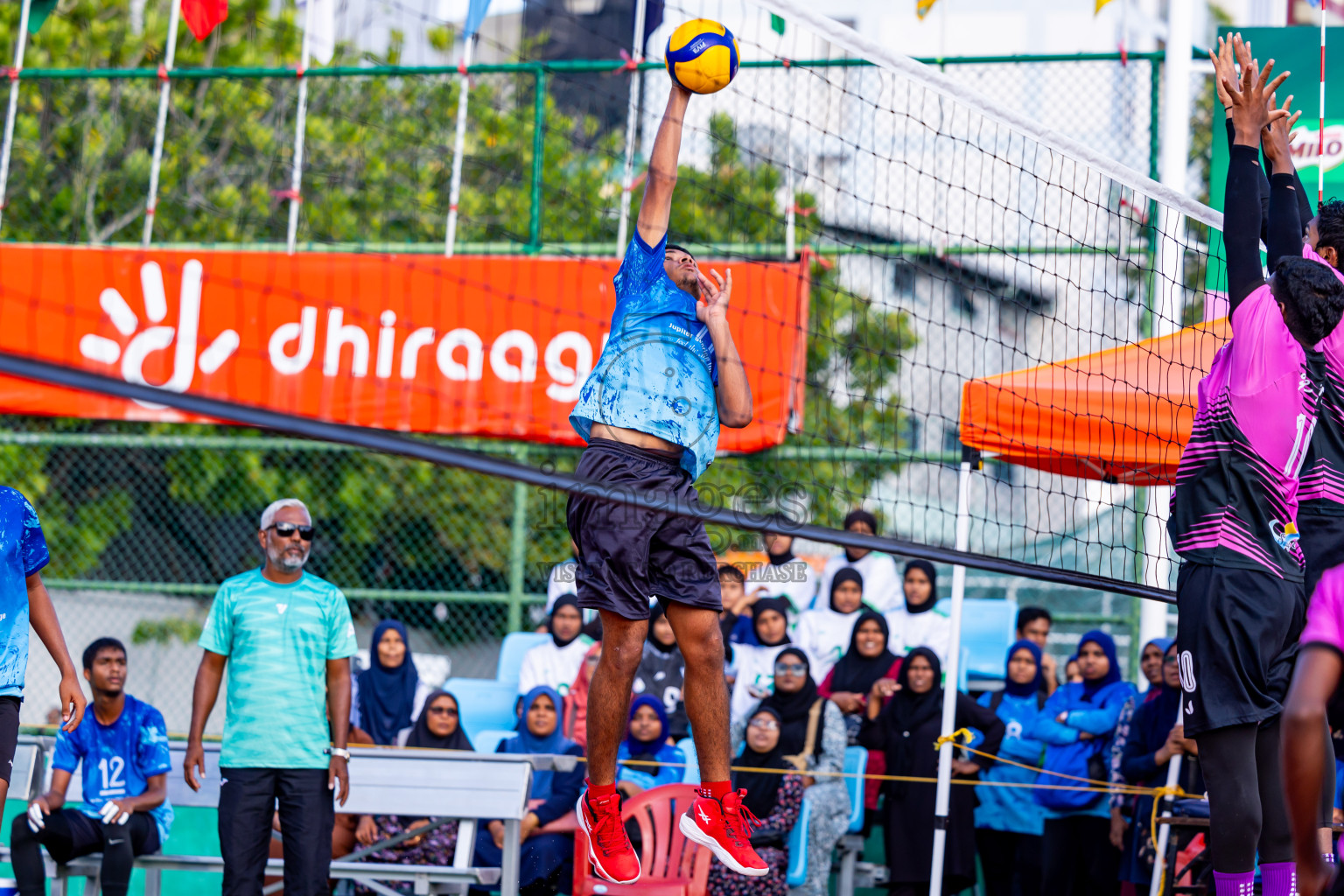 Day 13 of Interschool Volleyball Tournament 2024 was held in Ekuveni Volleyball Court at Male', Maldives on Thursday, 5th December 2024. Photos: Nausham Waheed / images.mv