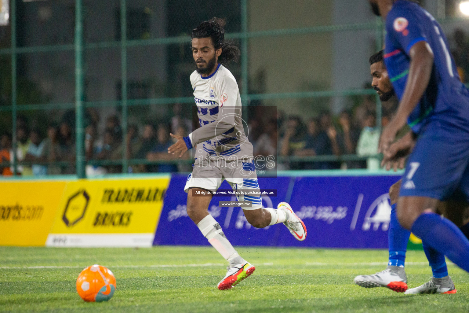 STO RC Vs Team Fenaka in the Quarter Finals of Club Maldives 2021 held in Hulhumale, Maldives on 13 December 2021. Photos: Nasam Thaufeeq