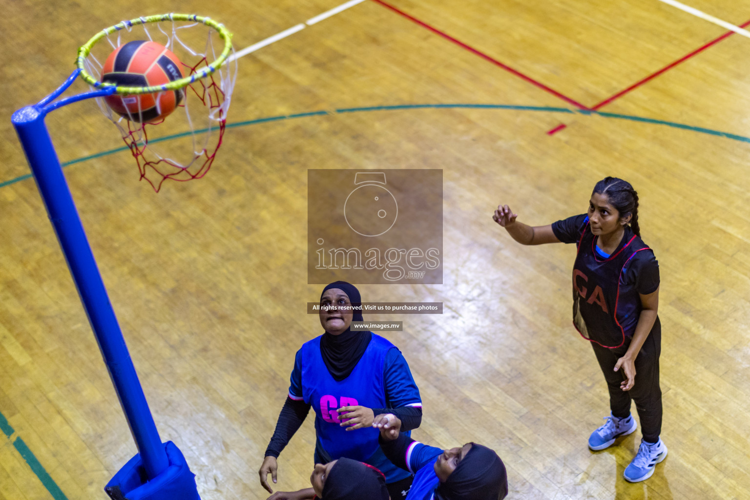 Xenith Sports Club vs Youth United Sports Club in the Milo National Netball Tournament 2022 on 18 July 2022, held in Social Center, Male', Maldives. Photographer: Shuu, Hassan Simah / Images.mv