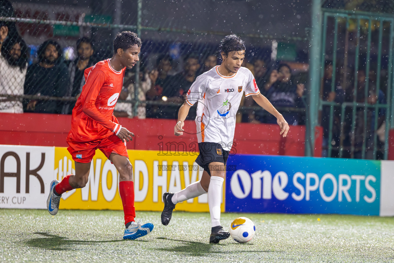 Th Gaadhiffushi vs Th Hirilandhoo  in Day 6 of Golden Futsal Challenge 2025 on Friday, 6th January 2025, in Hulhumale', Maldives
Photos: Ismail Thoriq / images.mv