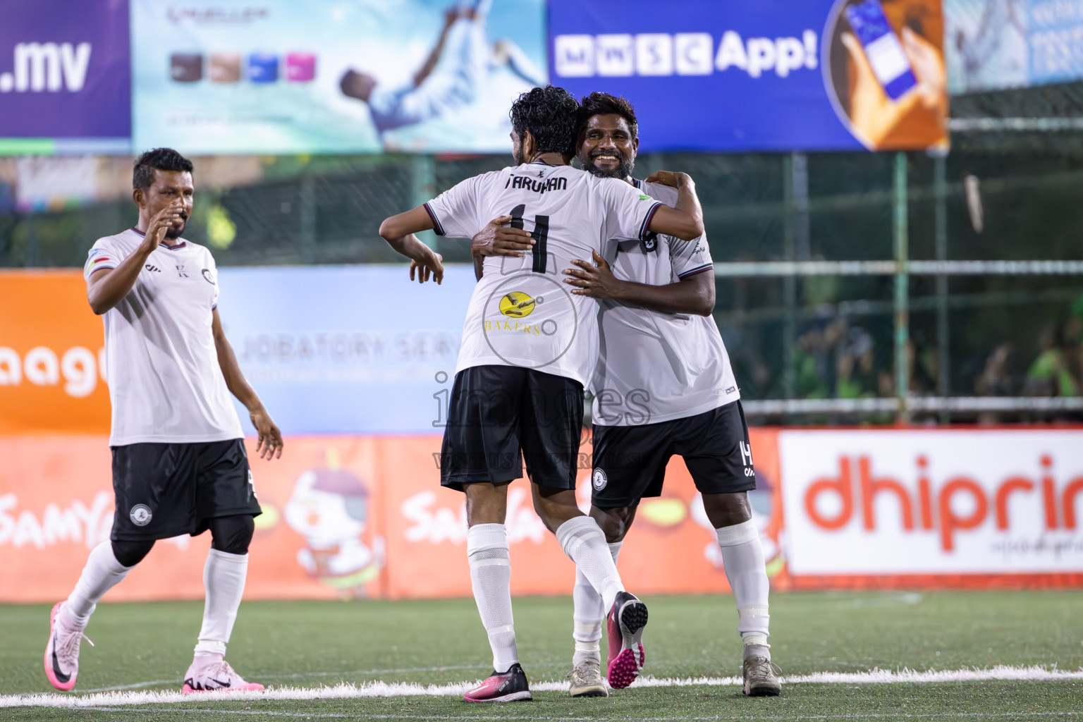 Kulhivaru Vuzaara Club vs Club Binaara in Club Maldives Classic 2024 held in Rehendi Futsal Ground, Hulhumale', Maldives on Saturday, 14th September 2024. Photos: Ismail Thoriq / images.mv