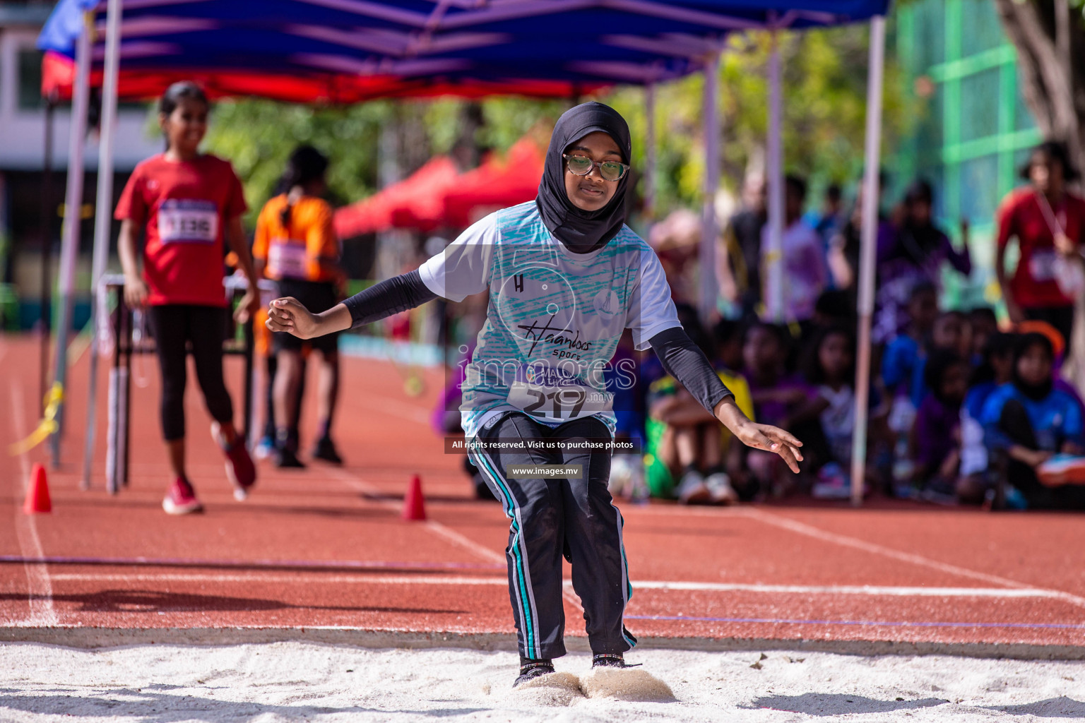 Day 4 of Inter-School Athletics Championship held in Male', Maldives on 26th May 2022. Photos by: Nausham Waheed / images.mv