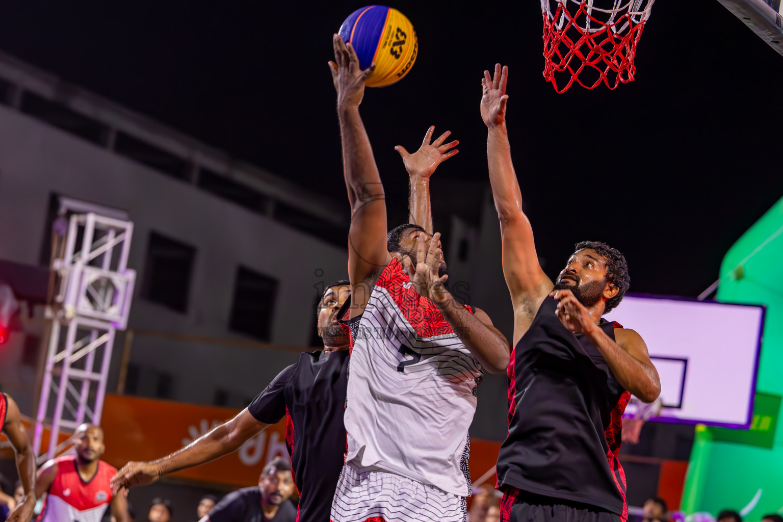 Final Day of MILO Ramadan 3x3 Challenge 2024 was held in Ekuveni Outdoor Basketball Court at Male', Maldives on Tuesday, 19th March 2024.
Photos: Ismail Thoriq / images.mv