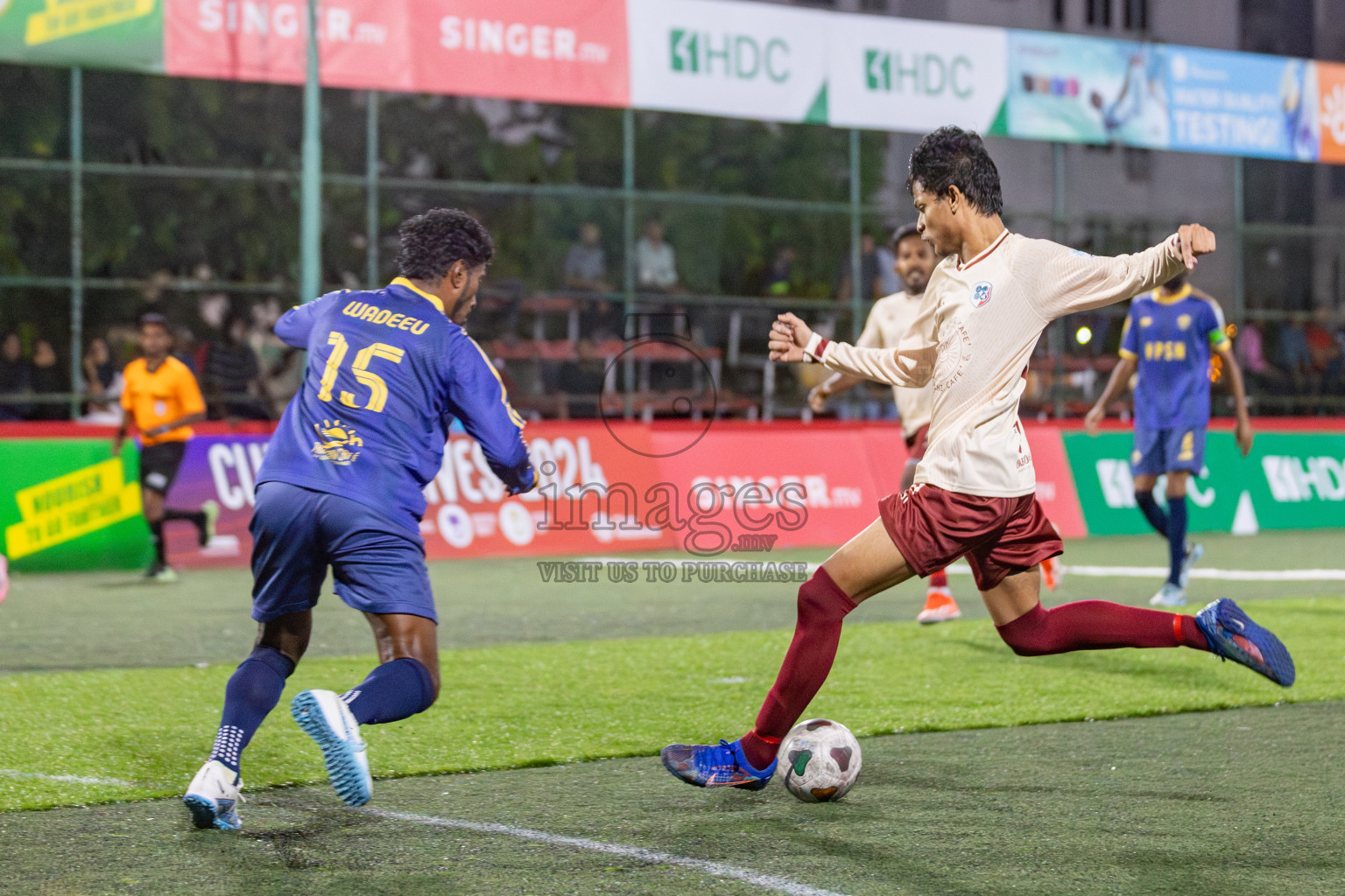 CLUB 220 vs HPSN in the Quarter Finals of Club Maldives Classic 2024 held in Rehendi Futsal Ground, Hulhumale', Maldives on Tuesday, 17th September 2024. 
Photos: Hassan Simah / images.mv