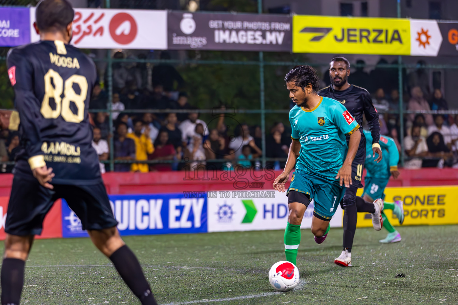 ADh Maamigili vs ADh Mandhoo in Day 16 of Golden Futsal Challenge 2024 was held on Tuesday, 30th January 2024, in Hulhumale', Maldives
Photos: Ismail Thoriq / images.mv