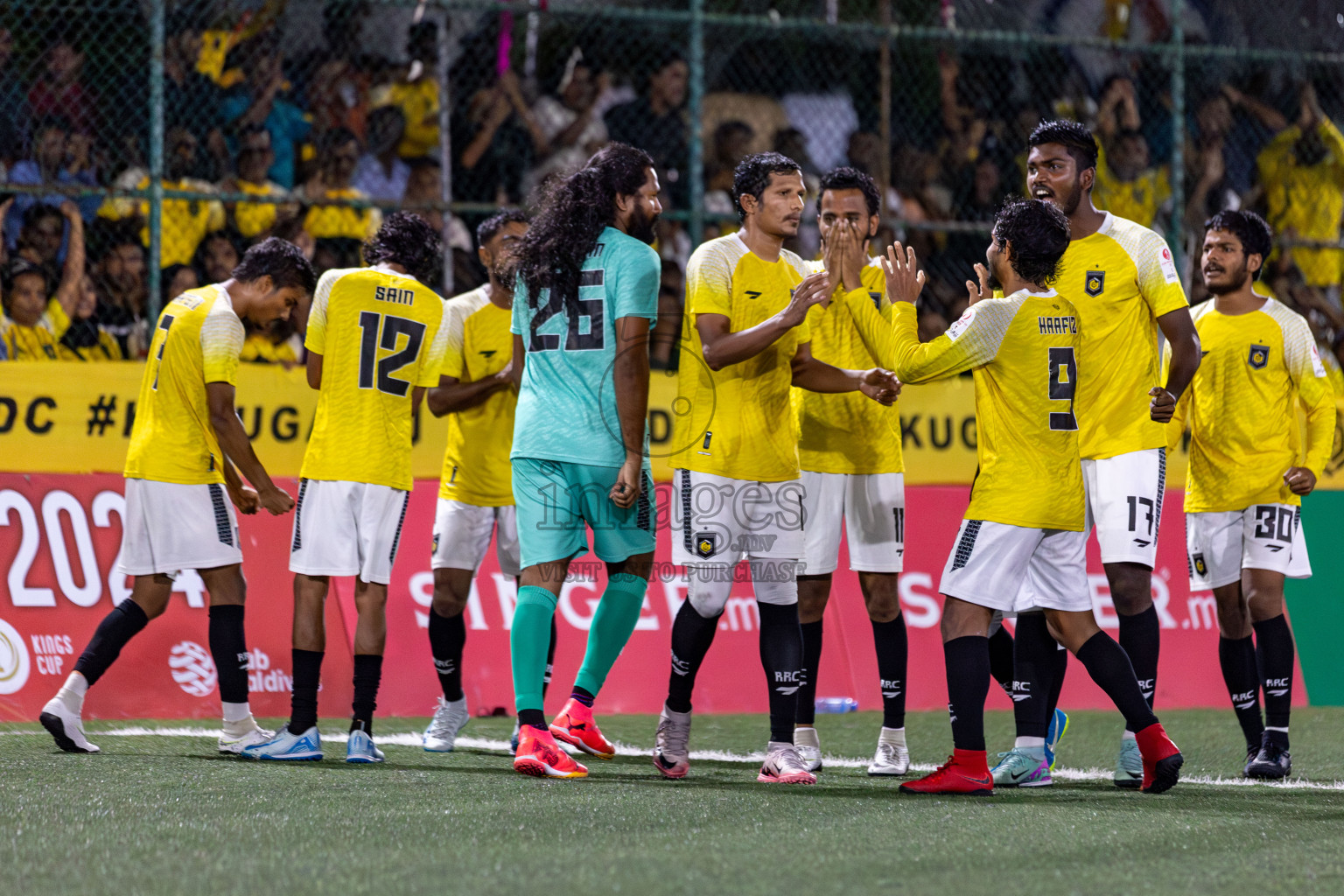 RRC vs MPL in the Semi Finals of Club Maldives Cup 2024 held in Rehendi Futsal Ground, Hulhumale', Maldives on Monday, 14th October 2024. 
Photos: Hassan Simah / images.mv