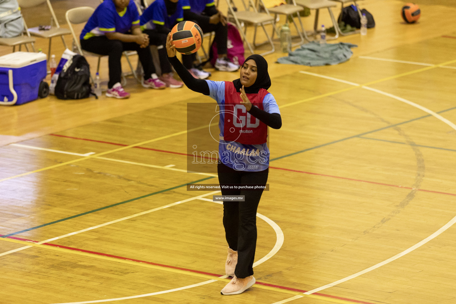 Kulhudhuffushi Y & R.C vs Mahibadhoo SC in the Milo National Netball Tournament 2022 on 18 July 2022, held in Social Center, Male', Maldives. Photographer: Shuu / Images.mv