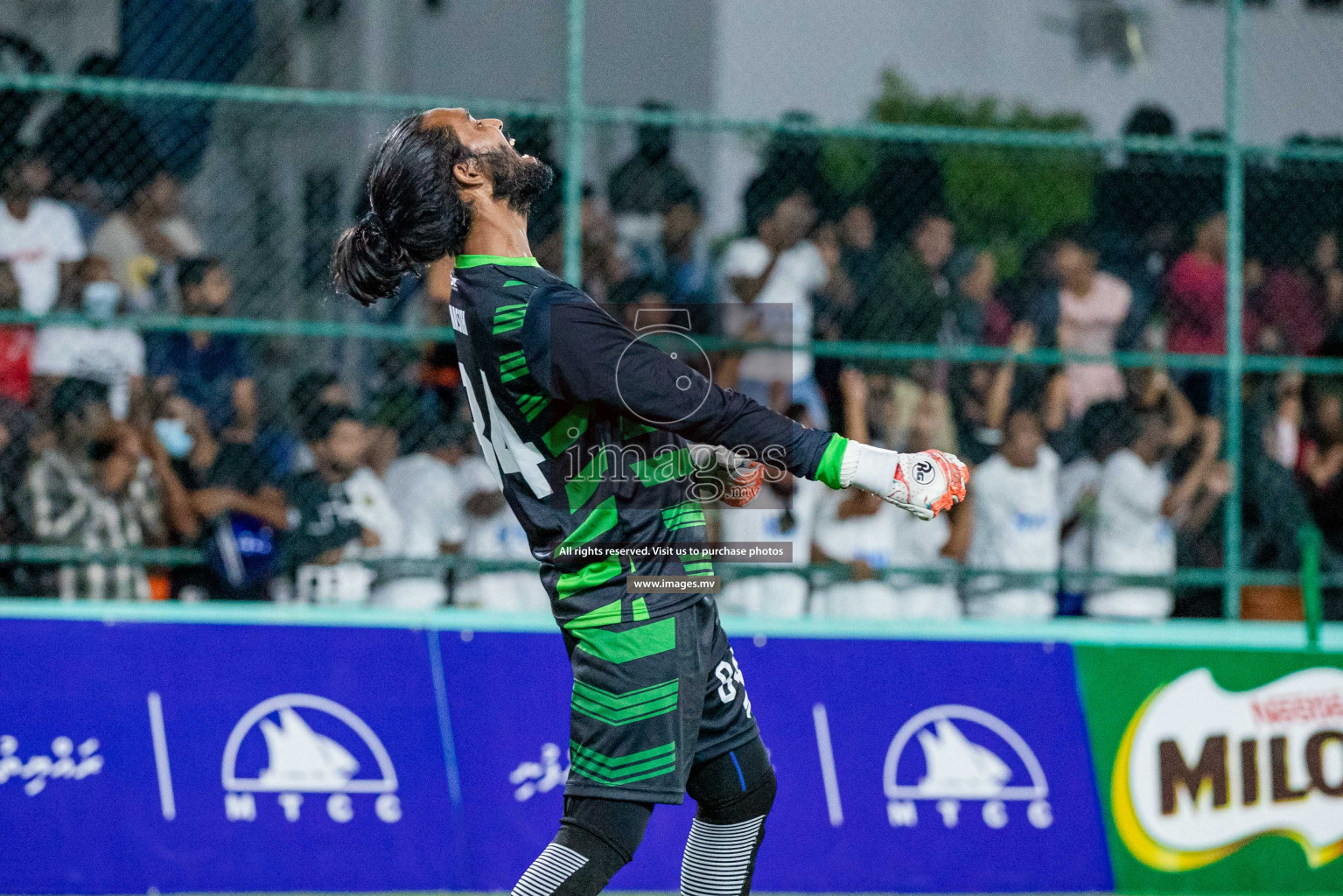 STO RC Vs Team Fenaka in the Quarter Finals of Club Maldives 2021 held in Hulhumale, Maldives on 13 December 2021. Photos: Shu Abdul Sattar / images.mv