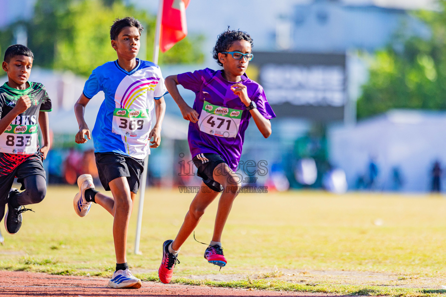 Day 1 of Inter-school Athletics Championship 2025 held in Ekuveni Synthetic Track, Male', Maldives on Monday, 06th October 2025. Photos by: Areef Adam  / Images.mv