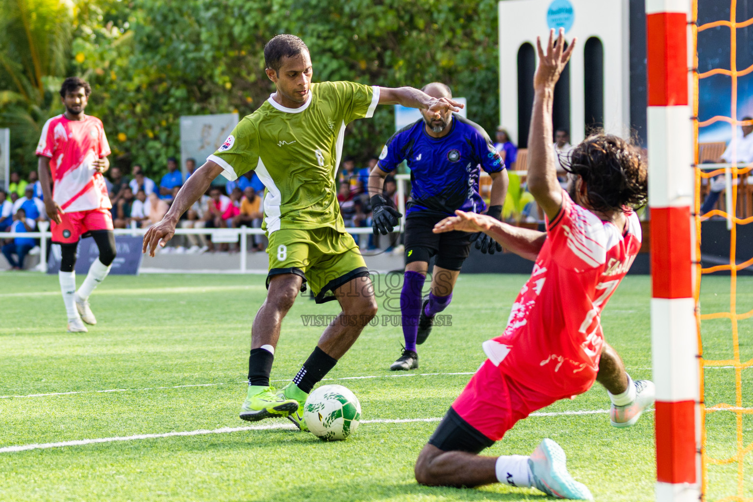 Oblu Experience Ailafushi vs Four Seasons Kuda Huraa in Resort League 2025 (North Male Zone) day 3 was held on Friday, 5th September 2025 in One And Only Reethi Rah Maldives Resort, Photos: Areef Adam / images.mv