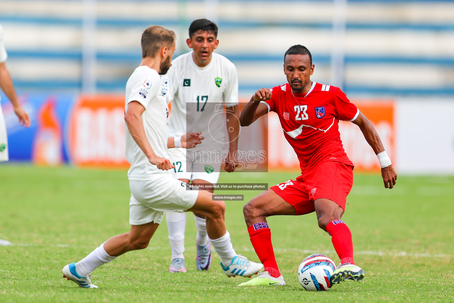 Nepal vs Pakistan in SAFF Championship 2023 held in Sree Kanteerava Stadium, Bengaluru, India, on Tuesday, 27th June 2023. Photos: Nausham Waheed, Hassan Simah / images.mv