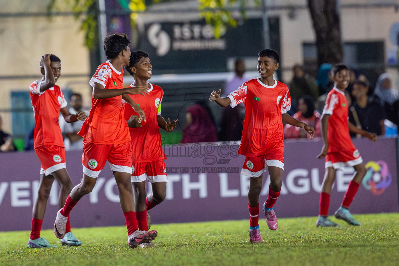 SUS vs Huriyya (U14) in Dhivehi Youth League 2024 - Day 2. Matches held at Henveiru Stadium on 22nd November 2024 , Friday. Photos: Shuu Abdul Sattar/ Images.mv