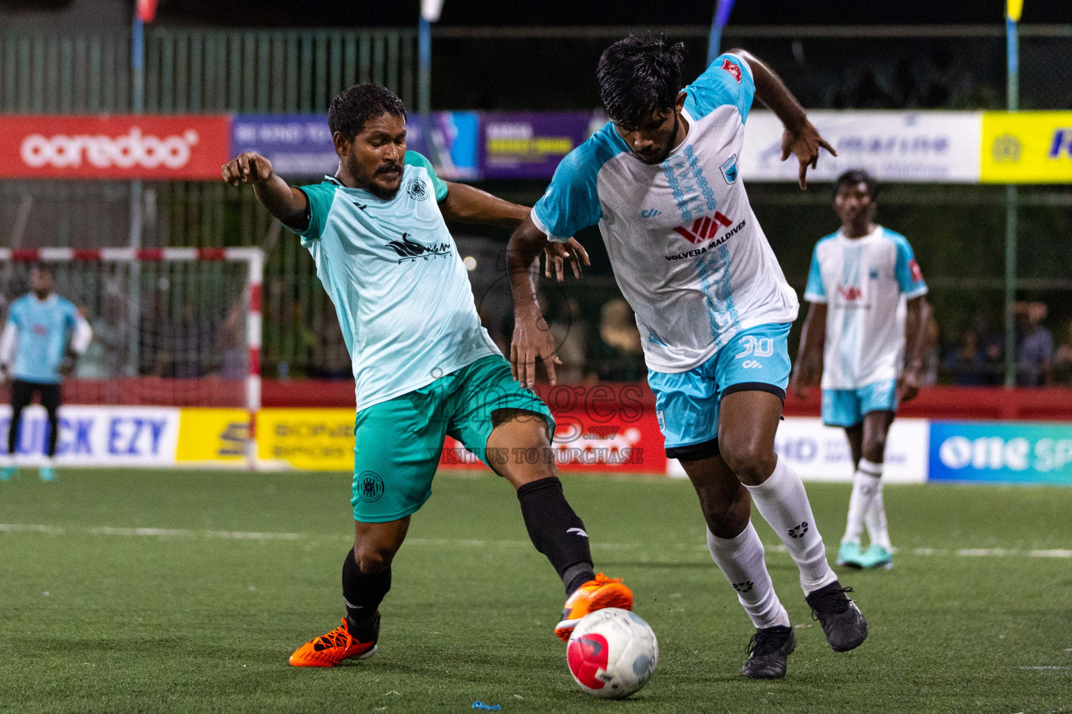 HA Thakandhoo vs HA Dhidhdhoo in Day 5 of Golden Futsal Challenge 2024 was held on Friday, 19th January 2024, in Hulhumale', Maldives
Photos: Ismail Thoriq / images.mv