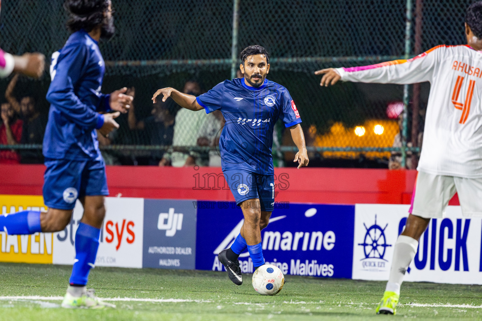 GA Maamendhoo VS GA Villingili in Day 8 of Golden Futsal Challenge 2025 was held on Sunday, 12th January 2025, in Hulhumale', Maldives Photos: Nausham Waheed , Ismail Thoriq / images.mv