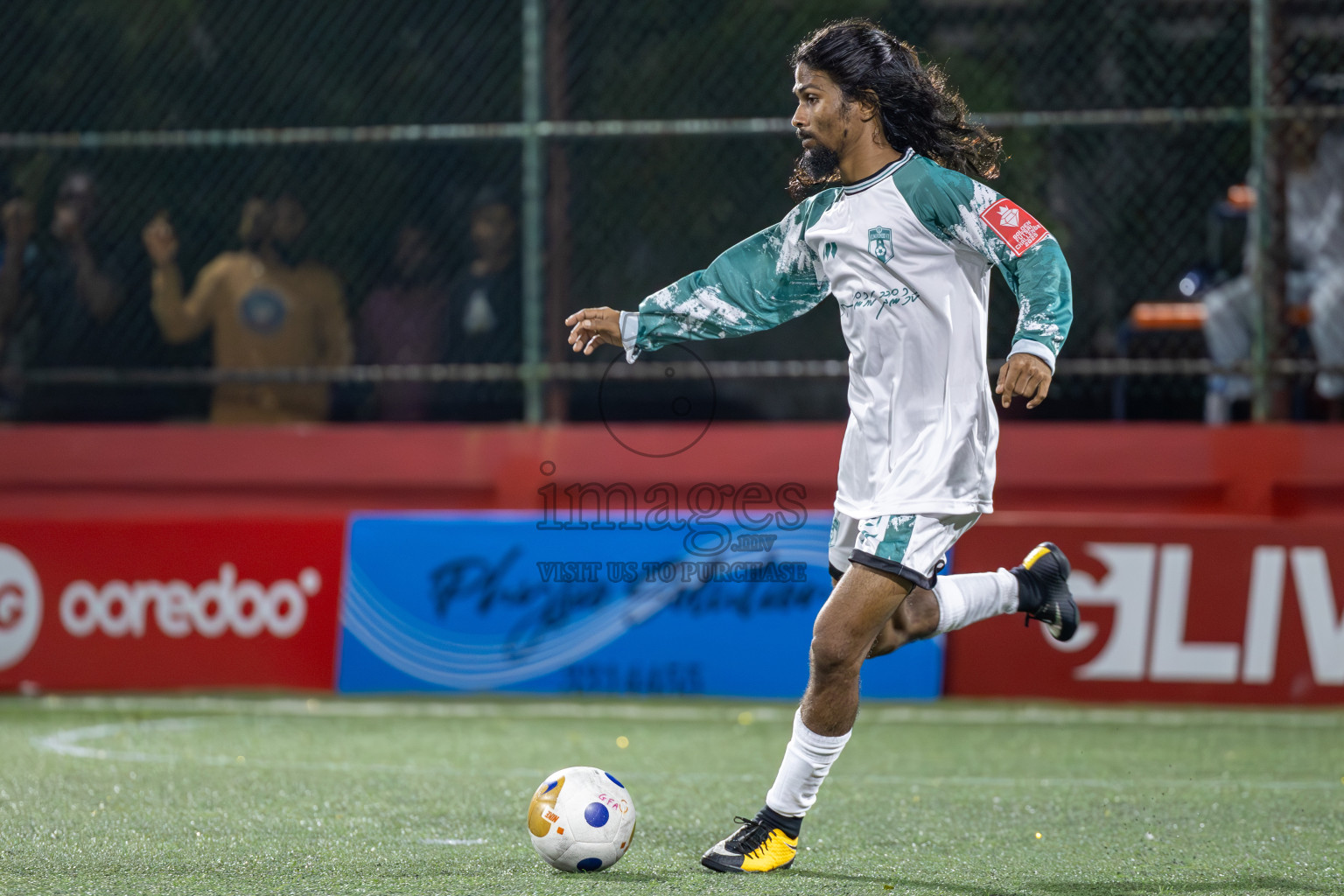 HDh Nellaidhoo vs HDh Kumundhoo in Day 1 of Golden Futsal Challenge 2025 on Sunday, 5th January 2025, in Hulhumale', Maldives
Photos: Ismail Thoriq / images.mv