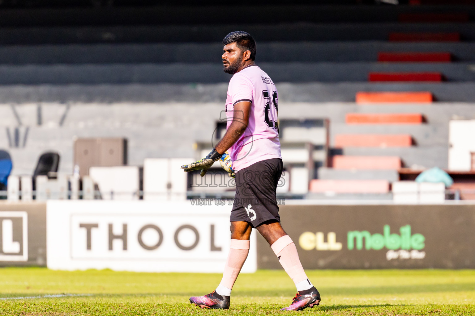 Maziya SRC vs Newradiant Sports Club in the FAM League Cup 2025 held at National Football Stadium, Male', Maldives on Monday, 5th May 2025. Photos By: Nausham Waheed / images.mv