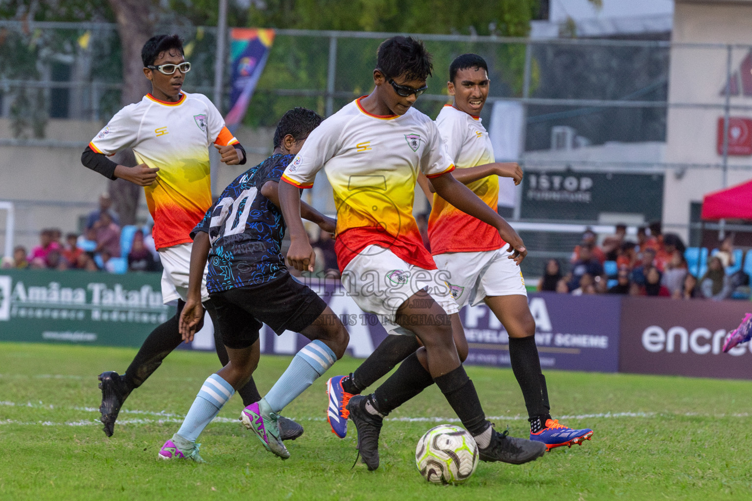 Club Eagles vs Super United Sports (U14) in Day 4 of Dhivehi Youth League 2024 held at Henveiru Stadium on Thursday, 28th November 2024. Photos: Shuu Abdul Sattar/ Images.mv