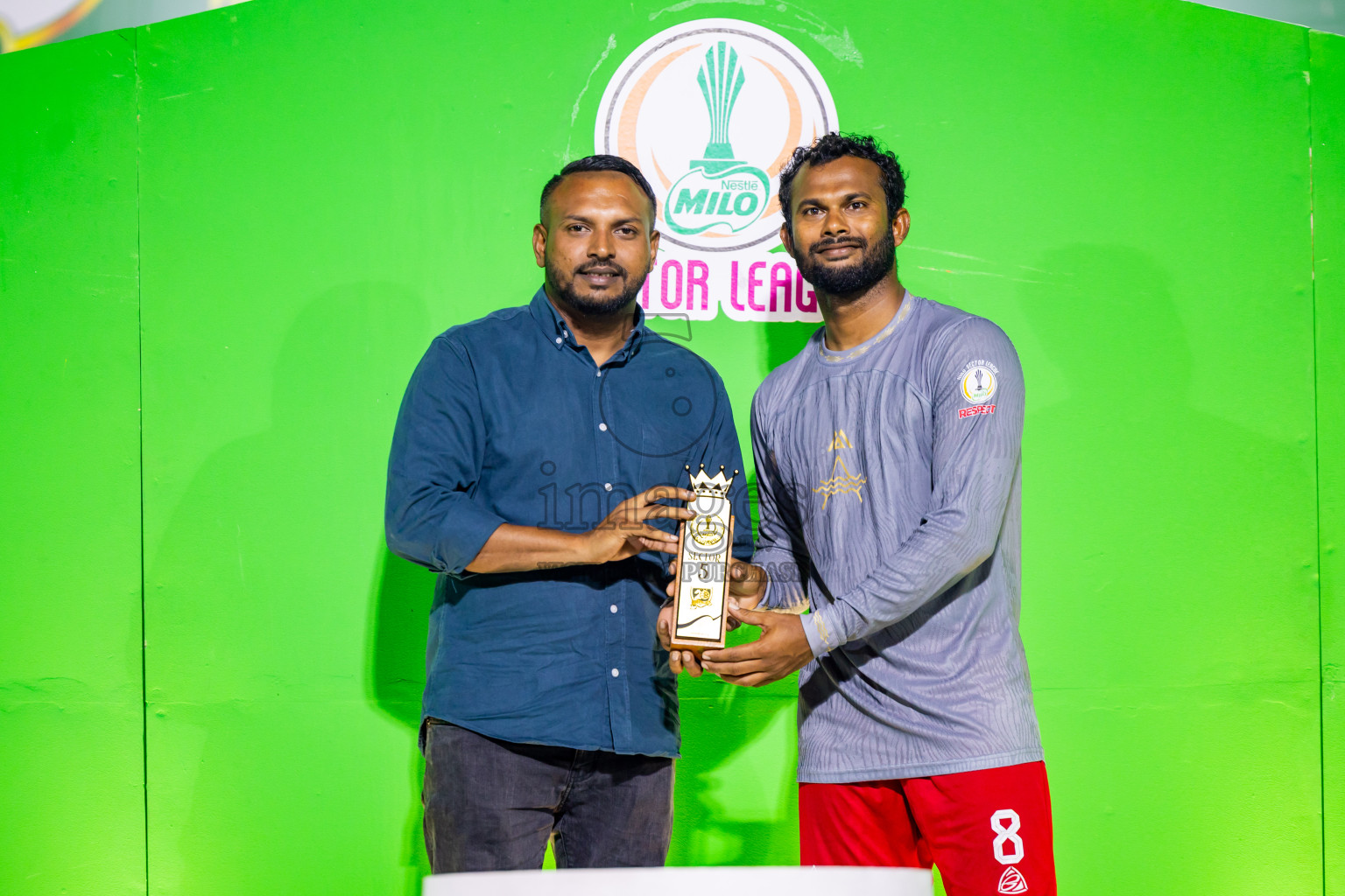 Arena vs Hawks in the Final of Milo Sector League 2025 was held in Rehendhi Futsal Ground, Hulhumale', Maldives on Tuesday, 18th November 2025. Photos: Nausham Waheed  / images.mv