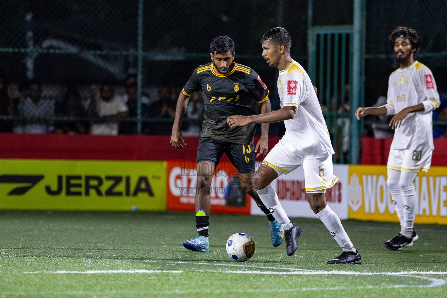 B Fehendhoo VS B Eydhafushi in Day 21 of Golden Futsal Challenge 2025 was held on Saturday, 25 January 2025, in Hulhumale', Maldives. 
Photos: Hassan Simah / images.mv