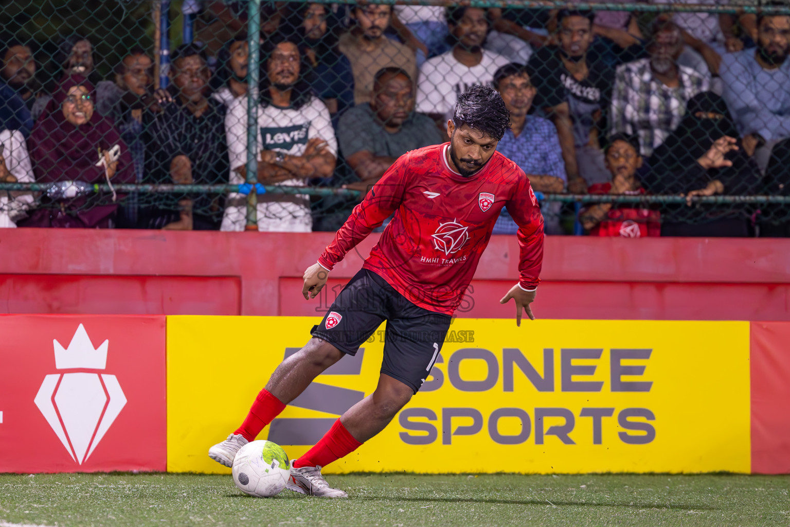 ADh Maamigili vs ADh Mahibadhoo on Day 36 of Golden Futsal Challenge 2024 was held on Wednesday, 21st February 2024, in Hulhumale', Maldives
Photos: Ismail Thoriq, / images.mv