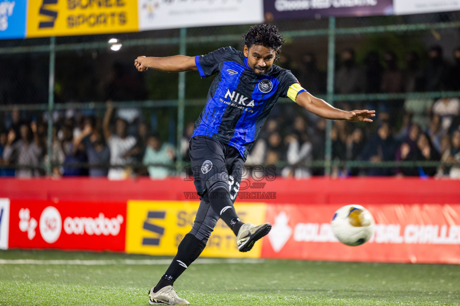 AA Bodufolhudhoo vs AA Thoddoo in Day 15 of Golden Futsal Challenge 2025 was held on Sunday, 19th January 2025, in Hulhumale', Maldives. Photos: Nausham Waheed / images.mv