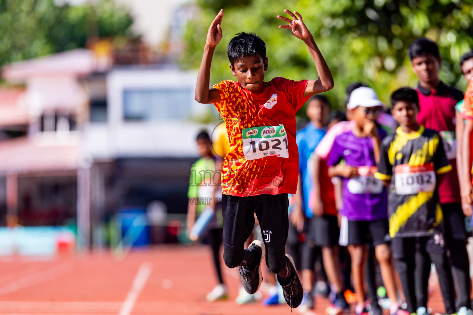 Day 1 of Inter-school Athletics Championship 2025 held in Ekuveni Synthetic Track, Male', Maldives on Monday, 06th October 2025. Photos by: Nausham Waheed / Images.mv