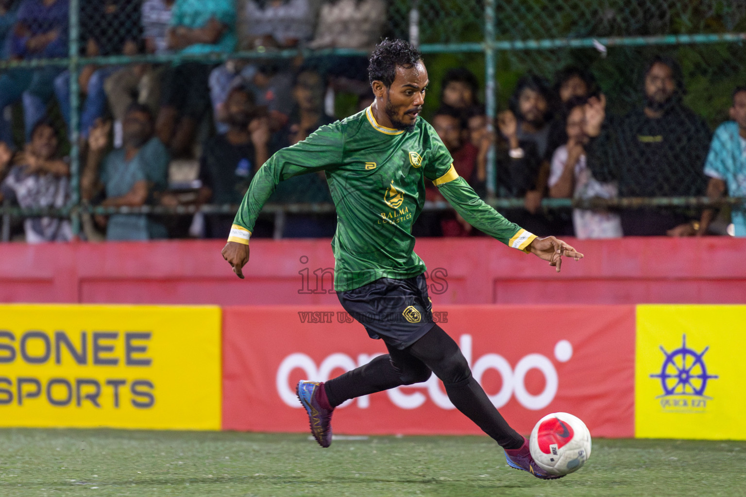 Sh Feevah vs Sh Feydhoo in Day 5 of Golden Futsal Challenge 2024 was held on Friday, 19th January 2024, in Hulhumale', Maldives Photos: Mohamed Mahfooz Moosa / images.mv