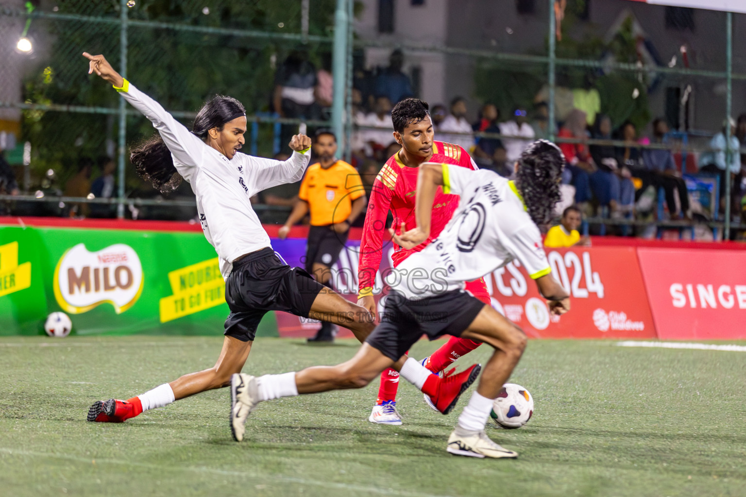 Maldivian vs FAHI RC in Club Maldives Cup 2024 held in Rehendi Futsal Ground, Hulhumale', Maldives on Sunday, 29th September 2024. 
Photos: Hassan Simah / images.mv