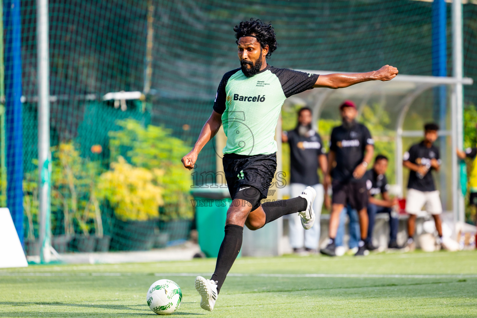 Kuramathi vs Barcelo in Day 6 of Resort League 2025 (Ari Zone) was held on Wednesday, 25th June 2025 in Conrad Maldives Rangali Island, Alif Dhaalu Atoll, Maldives. Photos: Nausham Waheed / images.mv
