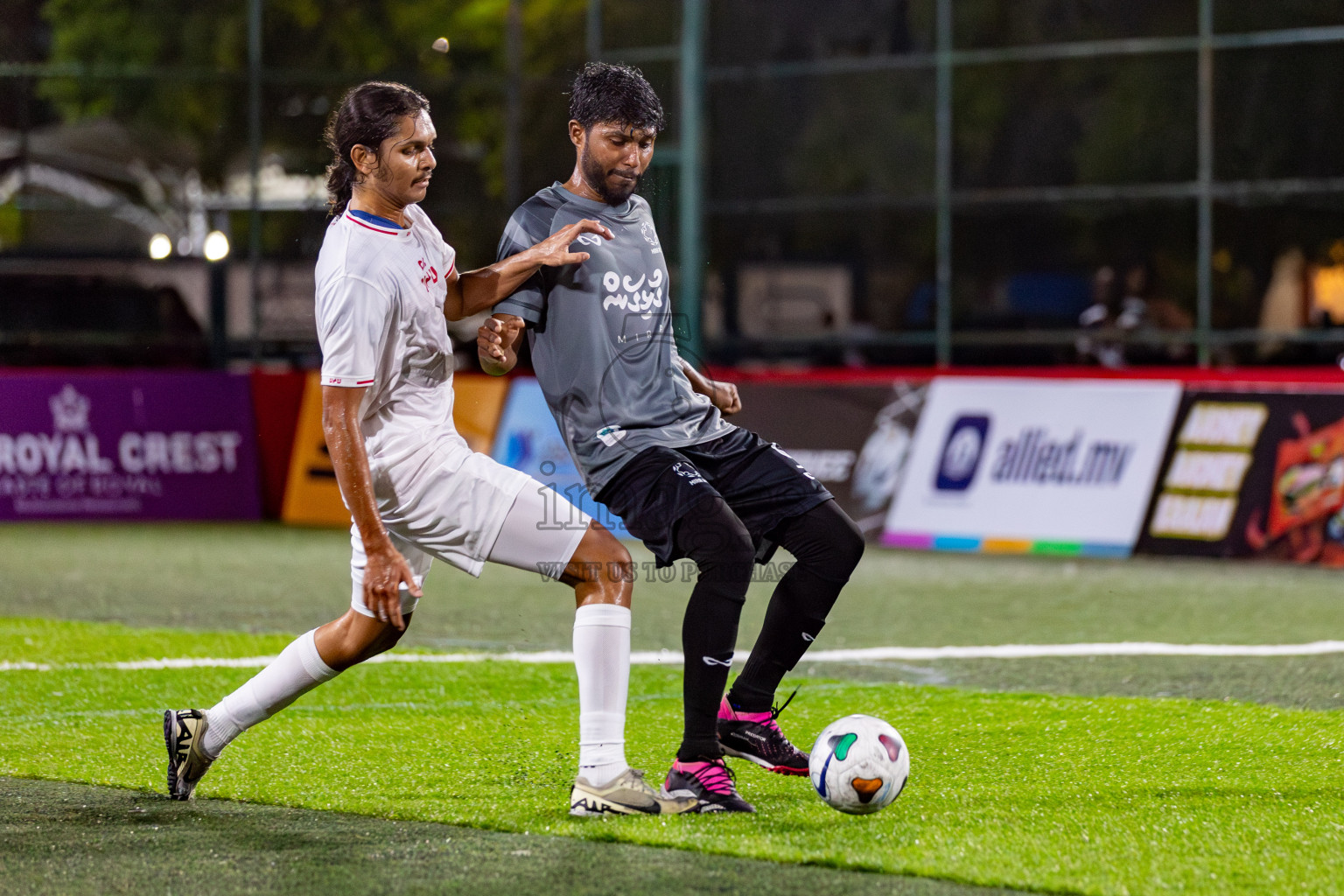 CRIMINAL COURT vs MIRA RC in Club Maldives Classic 2024 held in Rehendi Futsal Ground, Hulhumale', Maldives on Wednesday, 11th September 2024. 
Photos: Hassan Simah / images.mv