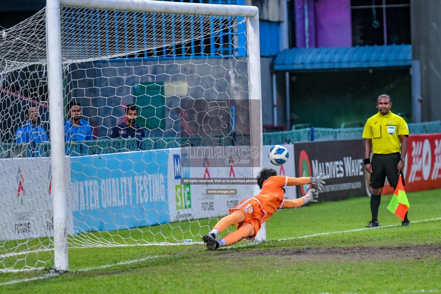 Buru Sports Club vs New Radiant Sports Club in the 2nd Division 2022 on 14th Aug 2022, held in National Football Stadium, Male', Maldives Photos: Nausham Waheed / Images.mv