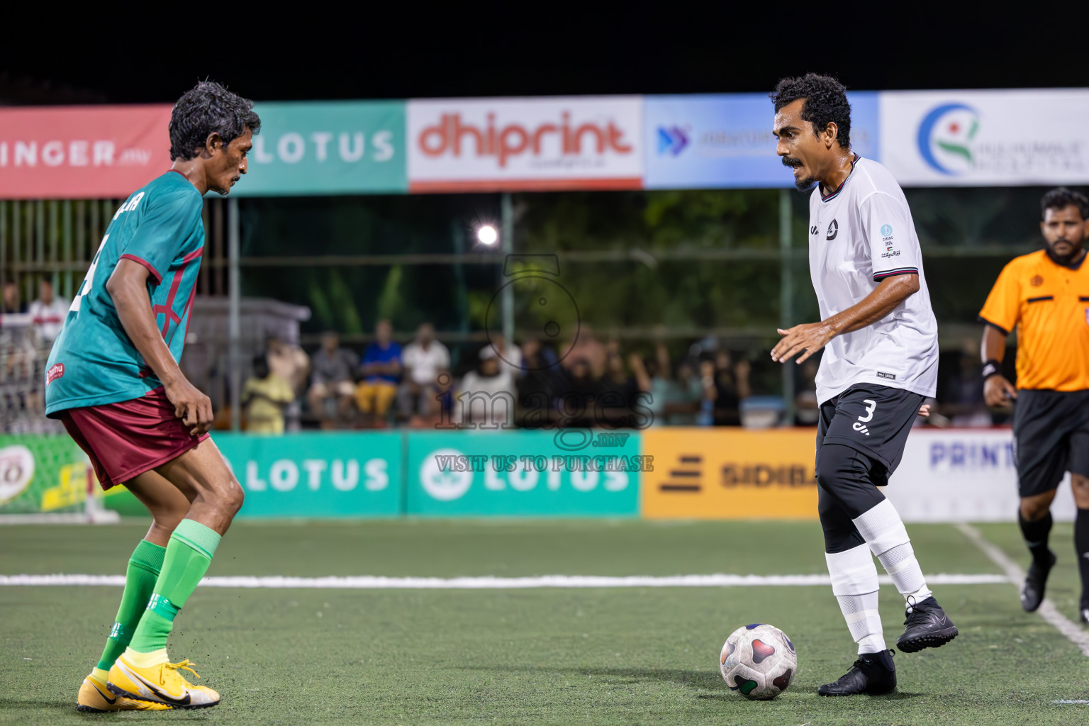 Kulhivaru Vuzaara Club vs Club Binaara in Club Maldives Classic 2024 held in Rehendi Futsal Ground, Hulhumale', Maldives on Saturday, 14th September 2024. Photos: Ismail Thoriq / images.mv