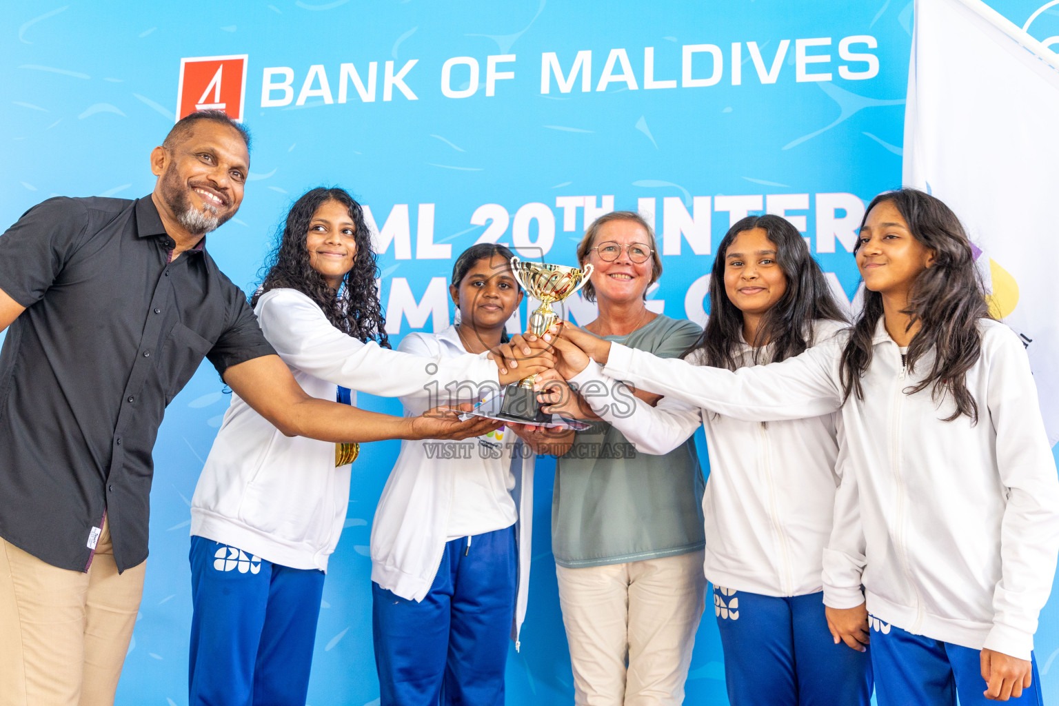 Closing ceremony of BML 20th Inter-School Swimming Competition was held in Hulhumale' Swimming Complex on Saturday, 19th October 2024. 
Photos: Ismail Thoriq