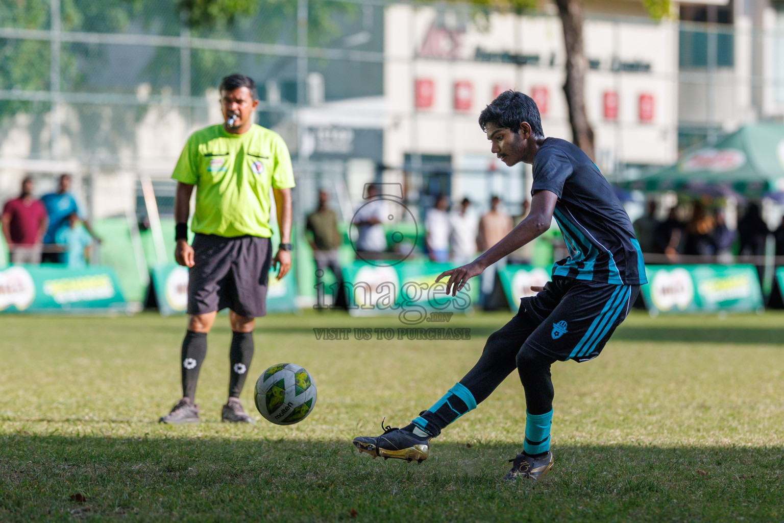 Day 4 of MILO Academy Championship 2025 (U14) was held on Sunday, 2nd November 2025 at Henveiru Football Grounds, Male', Maldives . 
Photos: Hassan Simah / images.mv
