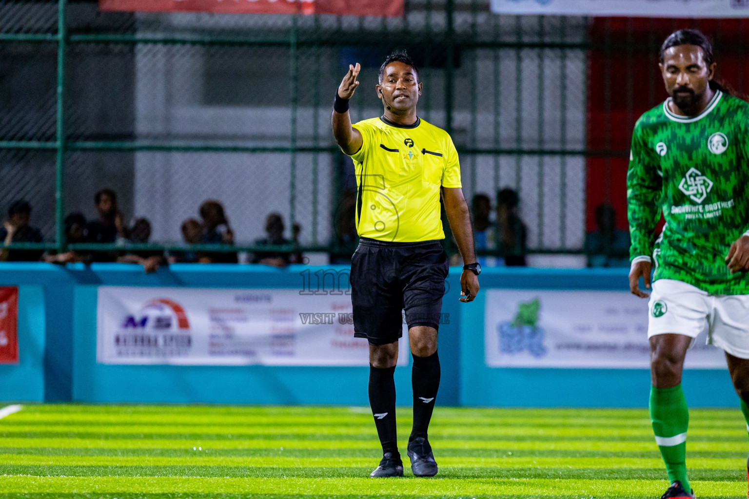 Fools SC vs FC Baaz in Day 2 of Laamehi Dhiggaru Ekuveri Futsal Challenge 2024 was held on Saturday, 27th July 2024, at Dhiggaru Futsal Ground, Dhiggaru, Maldives Photos: Nausham Waheed / images.mv