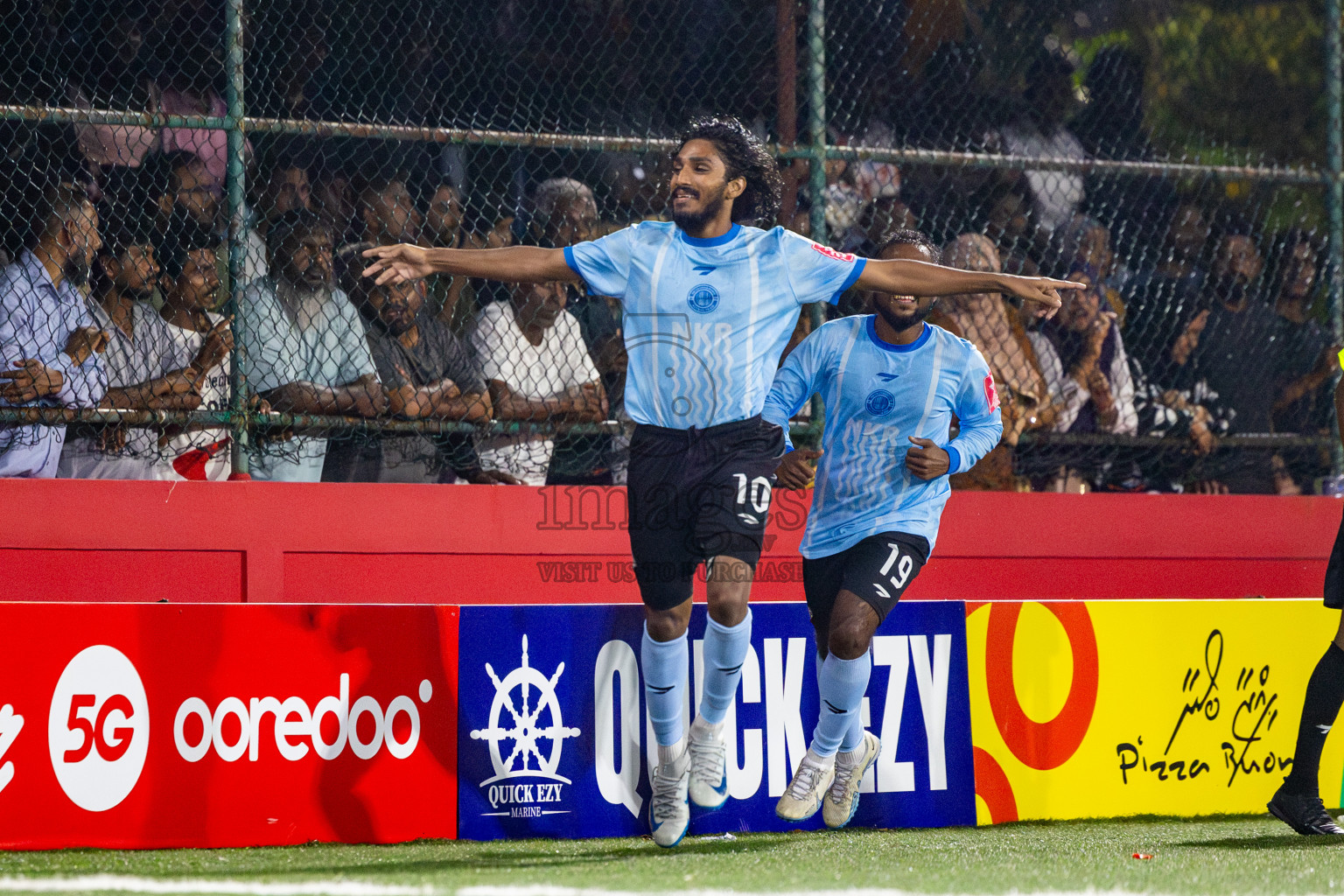 HDh Neykurendhoo vs HDh Nolhivaranfaru in Day 13 of Golden Futsal Challenge 2025 was held on Friday, 17th January 2025, in Hulhumale', Maldives. Photos: Nausham Waheed / images.mv